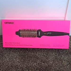 amika blowout babe thermal brush